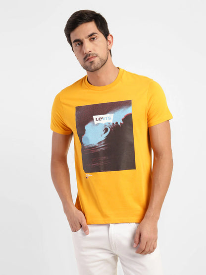 Levi’s Men's Graphic Print Crew Neck T-shirt Yellow