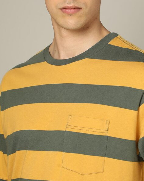 Levi’s Regular Fit Striped Crew-Neck T-Shirt