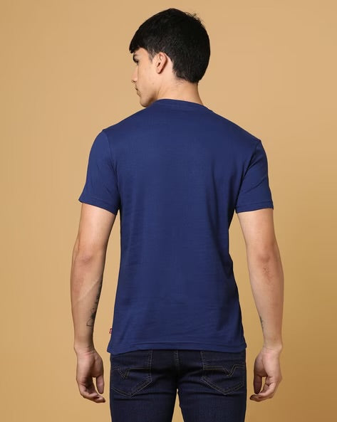 Levi’s Relaxed Fit Graphic Print Crew Neck T-Shirt