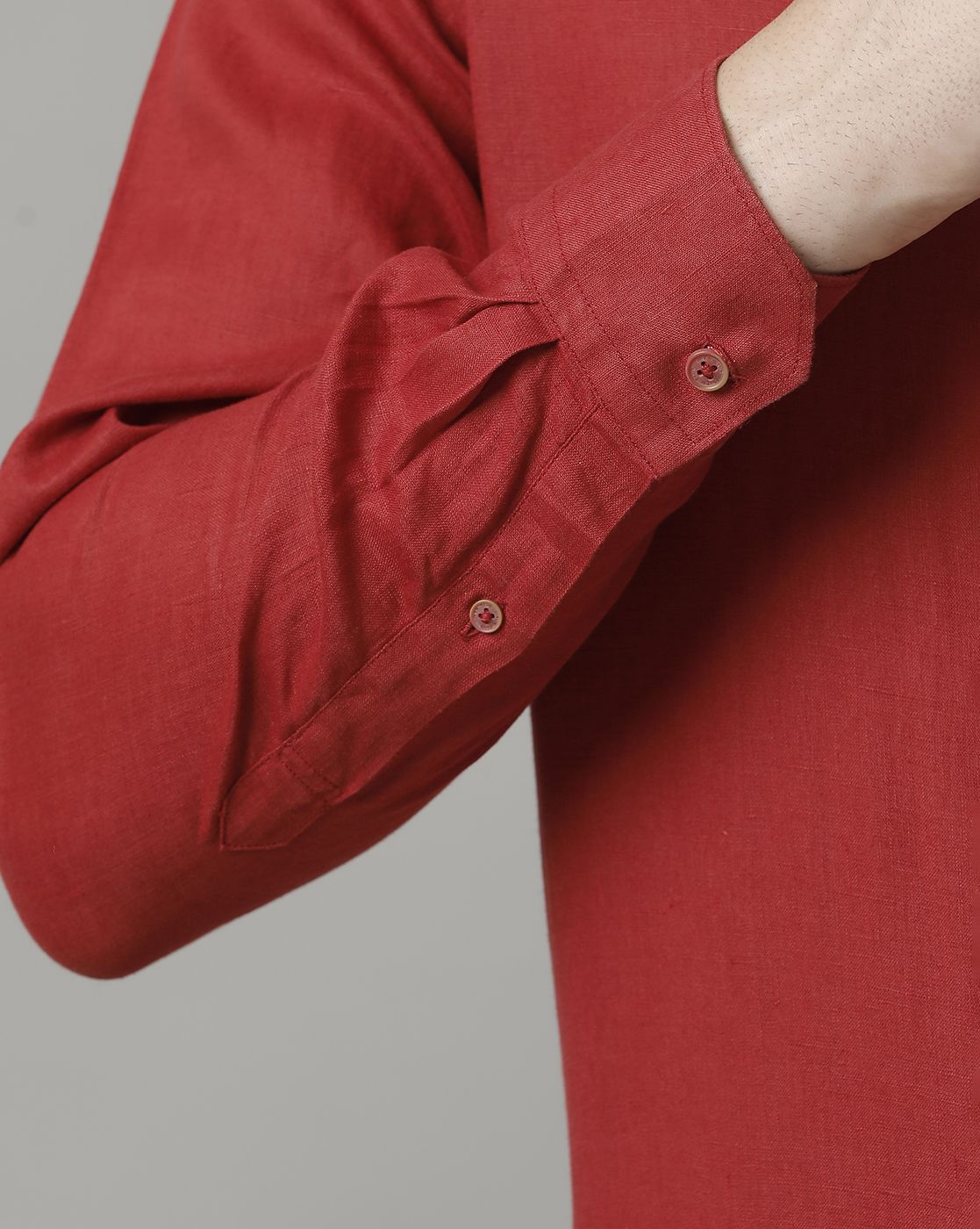 Men's Pure Linen Red Solid Contemporary Fit Full Sleeve Sleeve Casual Shirt