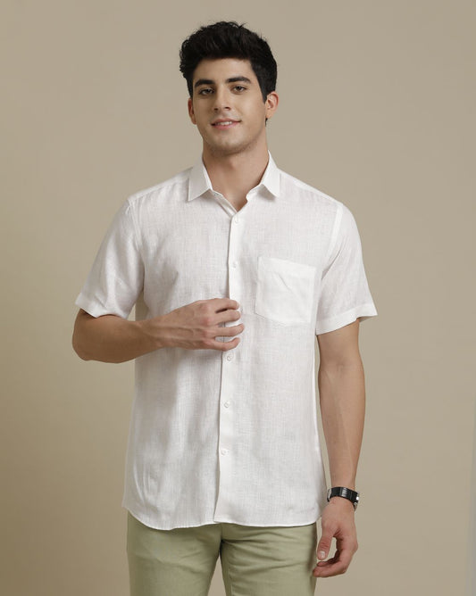 Men's Linen Rich White Solid Contemporary Fit Half Sleeve Sleeve Casual Shirt