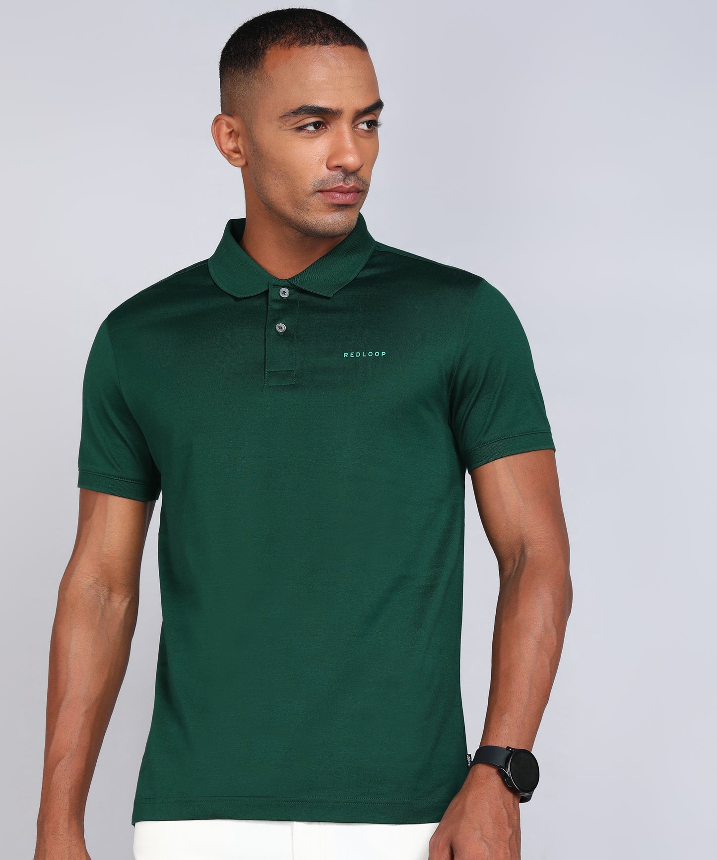 Levi's Men Solid Polo Neck Cotton Blend Green T-Shirt