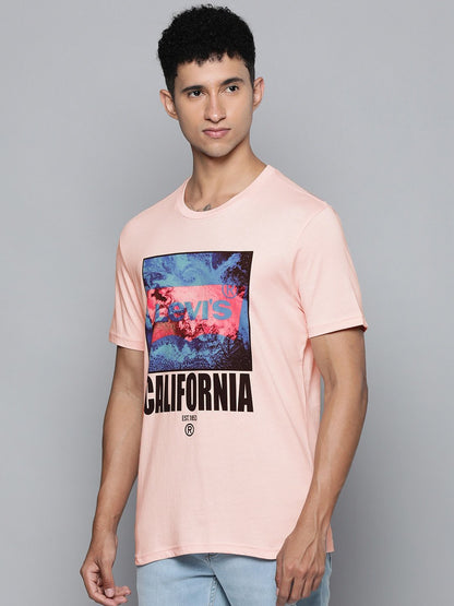 Levi's Men's Regular Fit Tee Men Graphic Print Round Neck Pure Cotton Pink T-Shirt