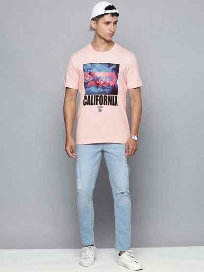 Levi's Men's Regular Fit Tee Men Graphic Print Round Neck Pure Cotton Pink T-Shirt