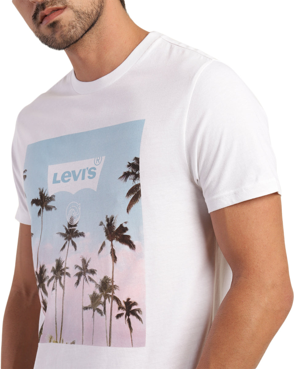 Levi's  Men Graphic Print Crew Neck Pure Cotton White T-Shirt