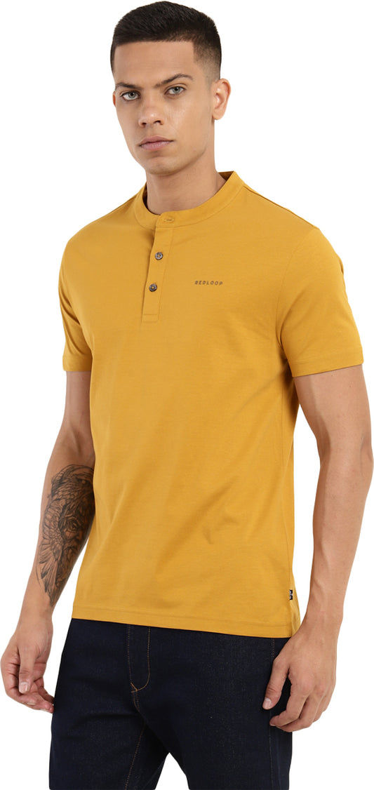 Levi's  Redloop Men Solid Henley Neck Pure Cotton Yellow T-Shirt