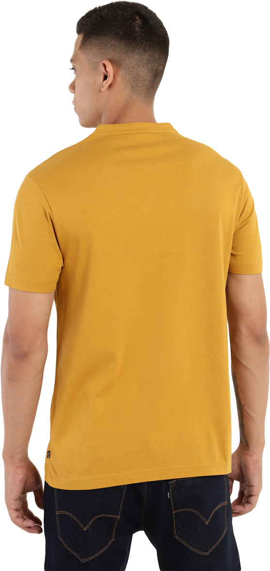 Levi's  Redloop Men Solid Henley Neck Pure Cotton Yellow T-Shirt